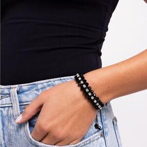 Embedded Effervescence - Black Bracelet